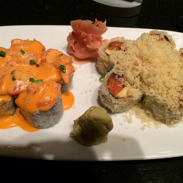 Foto tirada no(a) Seadog Sushi Bar por Cyndie T. em 1/26/2014