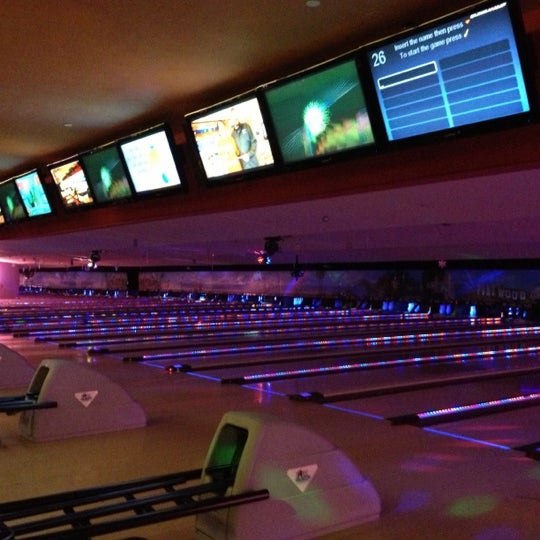 12/16/2012にSean N.がPinz Bowling Centerで撮った写真