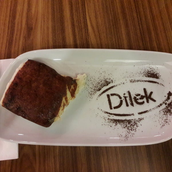 Photo prise au Güzelyurt Dilek Pasta &amp; Cafe Restaurant par Dilek E. le4/11/2017