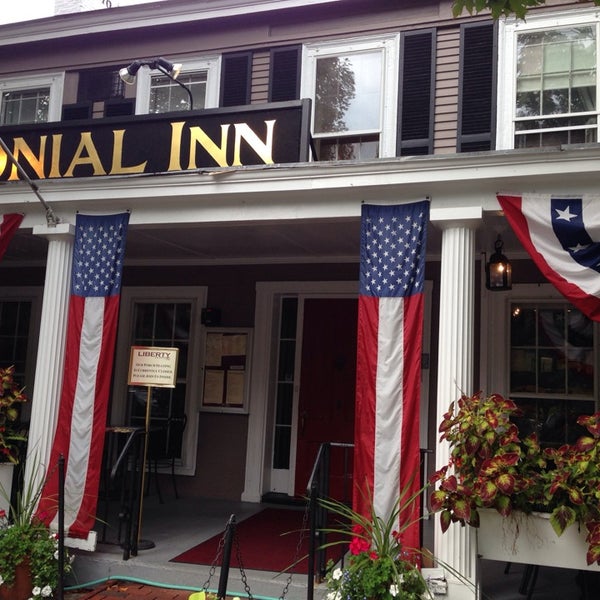 Photo taken at Colonial Inn by Christel A. on 9/16/2014