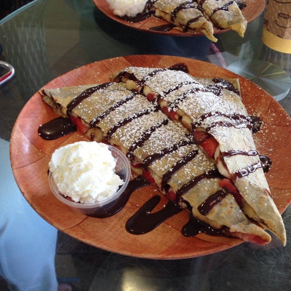 Photo taken at Chill Frozen Yogurt Crepes &amp; Coffee by Christal D. on 5/11/2014