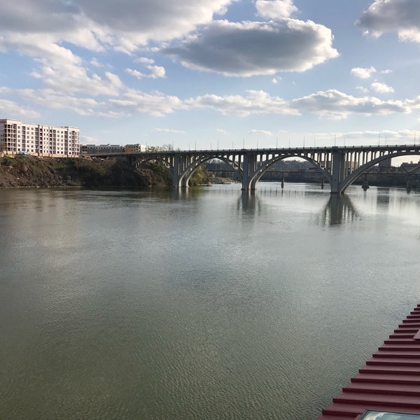 Photo taken at Calhoun&#39;s on the River by Billgy M. on 4/10/2018