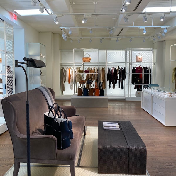 Bottega Veneta Los Angeles Melrose Leather Goods Store in Mid