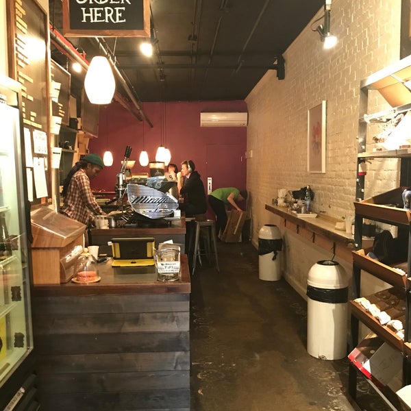 2/23/2018 tarihinde Jackie C.ziyaretçi tarafından Underline Coffee'de çekilen fotoğraf