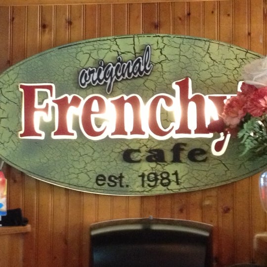 Снимок сделан в Frenchy&#39;s Original Cafe пользователем Steve T. 10/5/2012