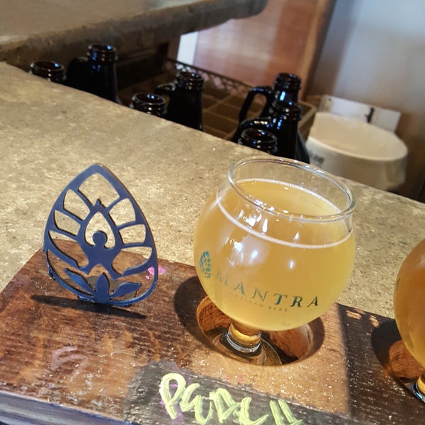 Great craft beer! The sours, milk stouts, and IPA's are phenomenal! Friendly staff and fantastic atmosphere! Be sure to stop in at this Tennessee brewery.