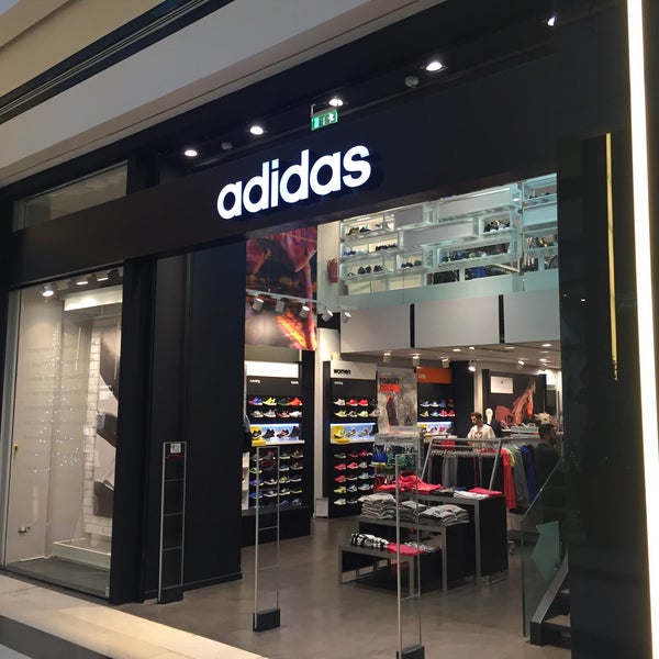 stores adidas