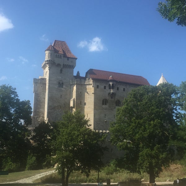 Das Foto wurde bei Burg Liechtenstein von Melanie am 8/4/2019 aufgenommen