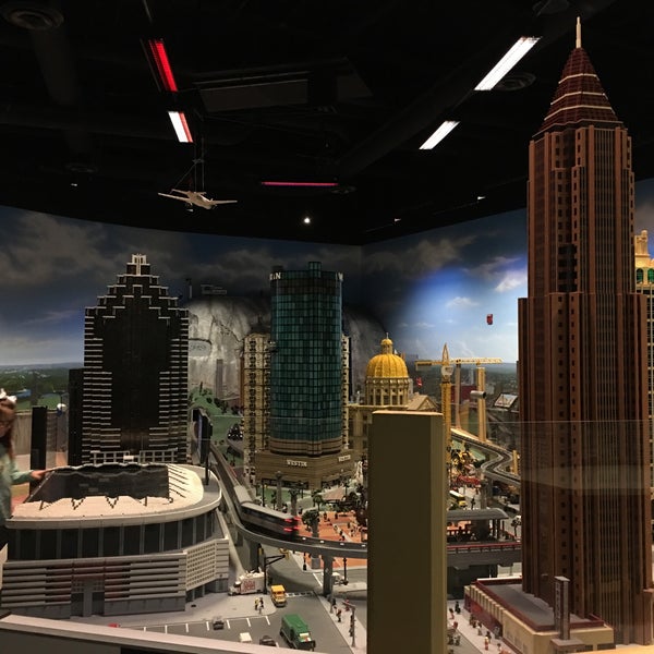 3/9/2016 tarihinde Jason H.ziyaretçi tarafından LEGOLAND Discovery Center Atlanta'de çekilen fotoğraf