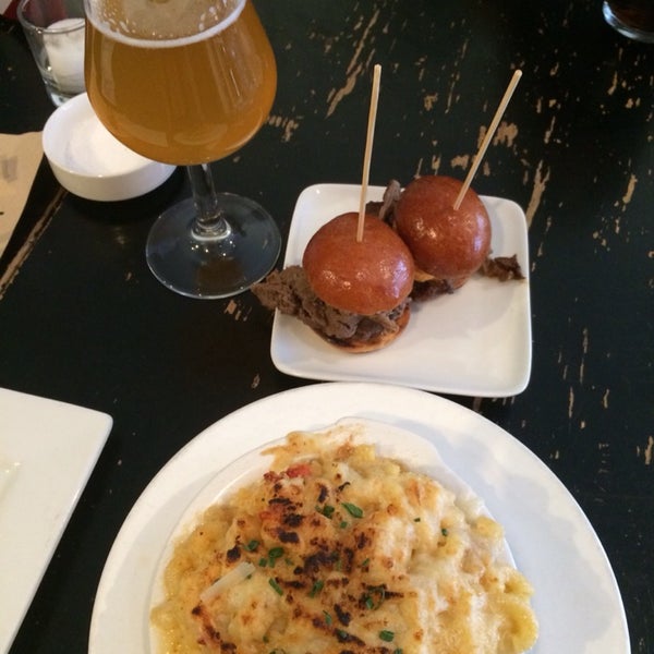 Yummy truffle mac n cheese with lobster! N dont forget to try one of their in-house brewed beer!