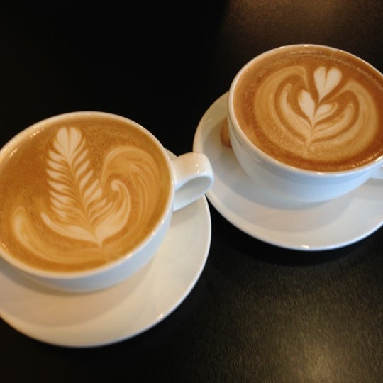 Photo prise au Two Rivers Craft Coffee Company par Rachel K. le10/6/2012
