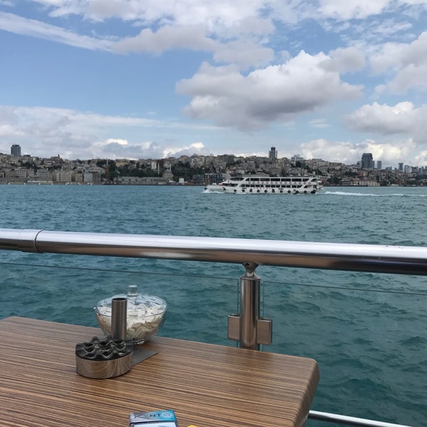 6/18/2017 tarihinde Serdar N.ziyaretçi tarafından Restoran İstanbul Modern'de çekilen fotoğraf