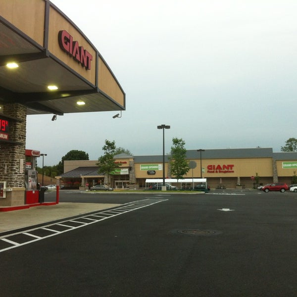 Giant - Haverford - 13 tips from 728 