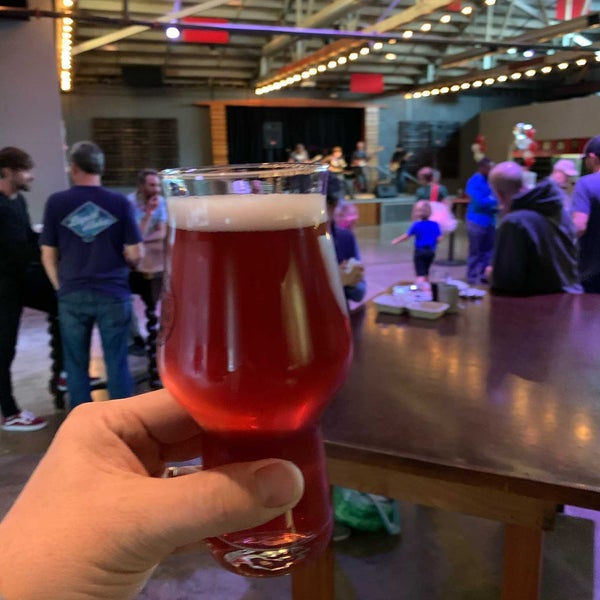 Photo taken at Devil&#39;s Canyon Brewing Company by Kevin R. on 10/5/2019