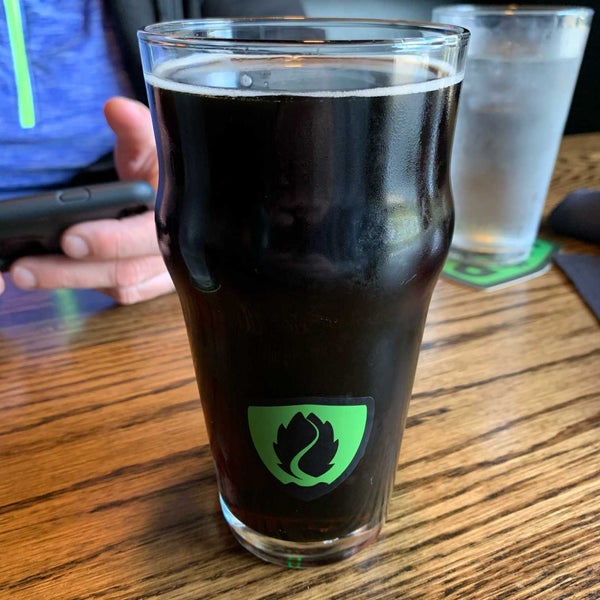 Photo taken at Hop Valley Brewing Co. by Kevin R. on 11/10/2019