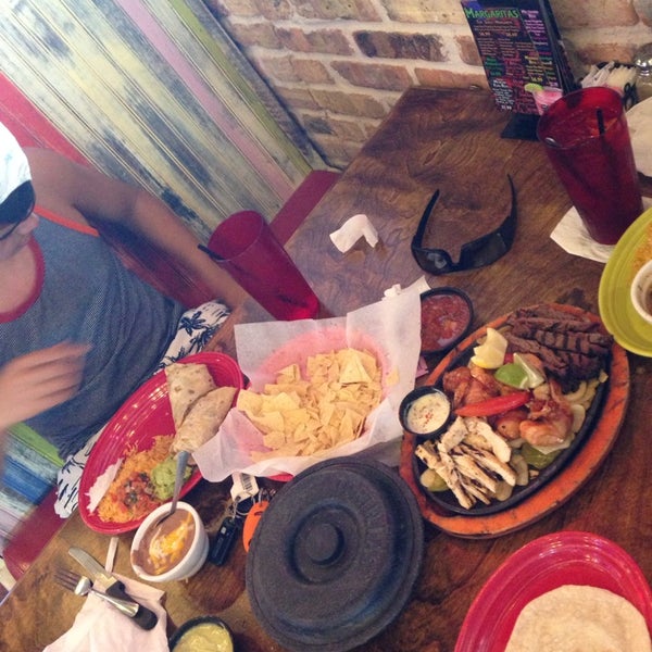 Foto tirada no(a) Fajita Jack&#39;s Tex-Mex Grill &amp; Cantina por MariachiAl em 7/20/2014