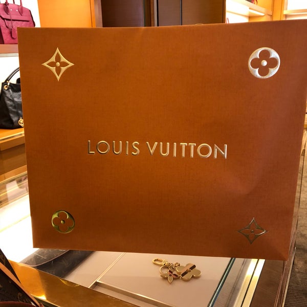 Louis Vuitton Maui Wailea store, United States