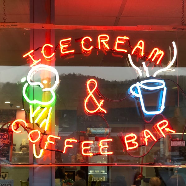 Photo taken at The Hop Ice Cream Cafe by Neal A. on 3/16/2018
