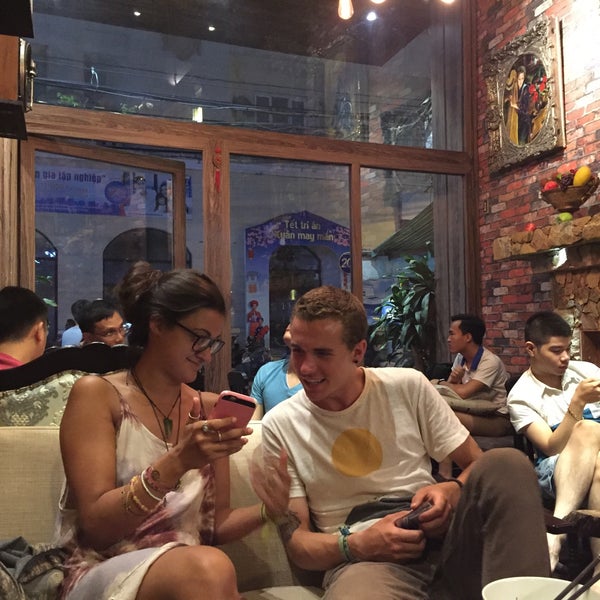 Das Foto wurde bei Nhạc Cafe - Music Cafe von Kien N. am 4/17/2016 aufgenommen