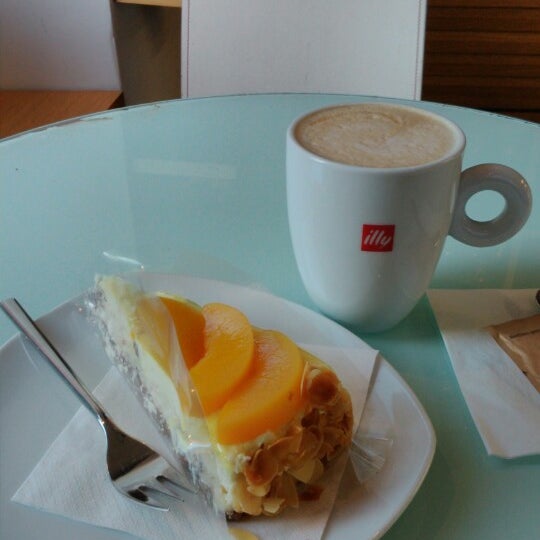 Photo taken at Gourmet Club Deli &amp; Cafe by Irawinny on 10/12/2013