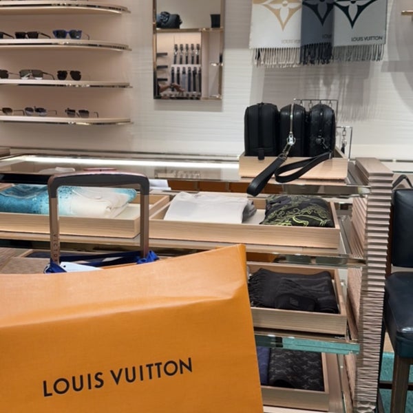 Louis Vuitton opens London Heathrow T5 store