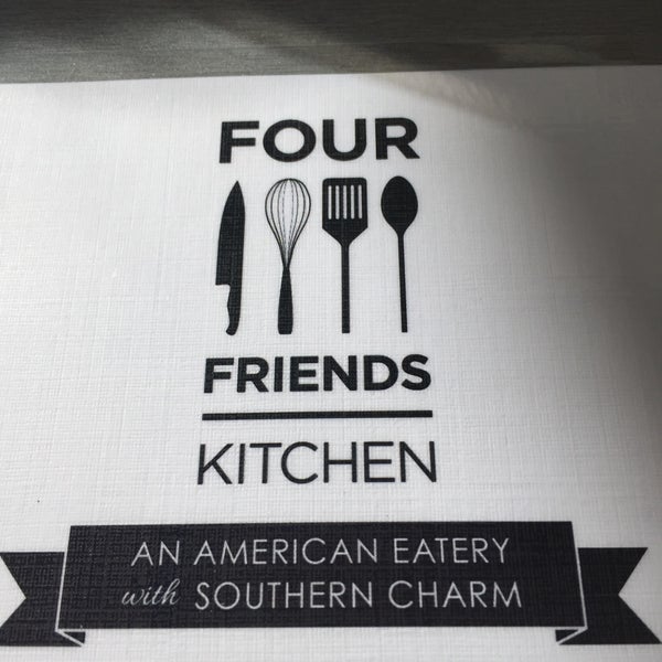 รูปภาพถ่ายที่ Four Friends Kitchen โดย Chris F. เมื่อ 9/17/2016