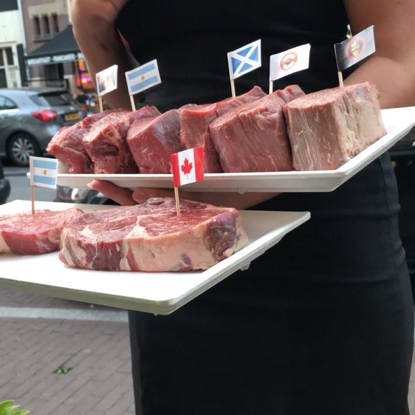 Foto scattata a TDQ Steaks da M il 8/24/2019
