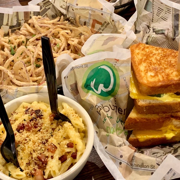 Photo taken at Wahlburgers by Zantis on 12/14/2018