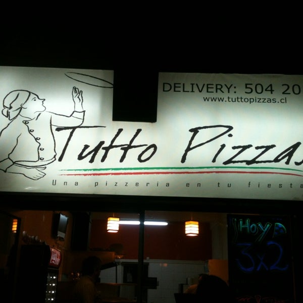 รูปภาพถ่ายที่ Tutto Pizzas โดย Felipe J. เมื่อ 1/19/2013