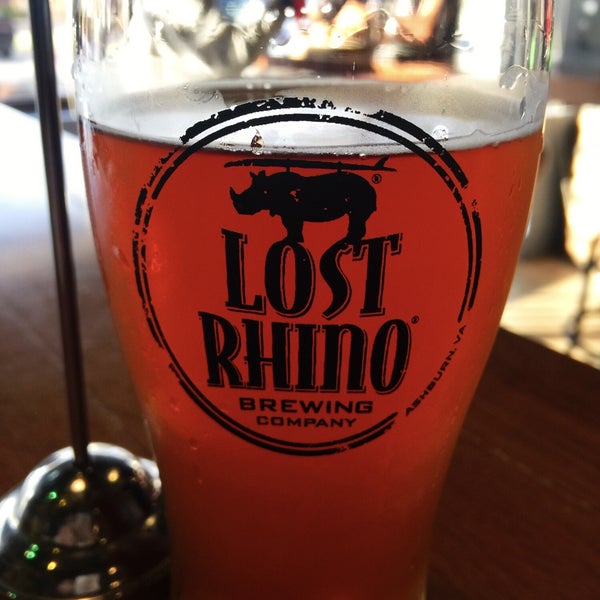 Foto tirada no(a) Lost Rhino Brewing Company por Jeffrey G. em 9/24/2019