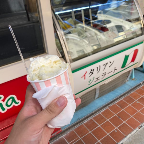Photo taken at mammamia-gelateria by まつ on 7/10/2022