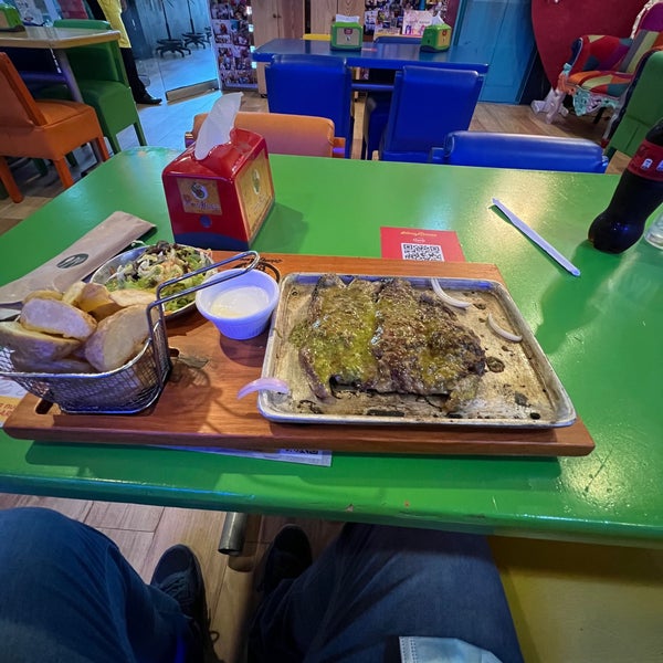 Johnny Maracas Café Cra 53 70 177