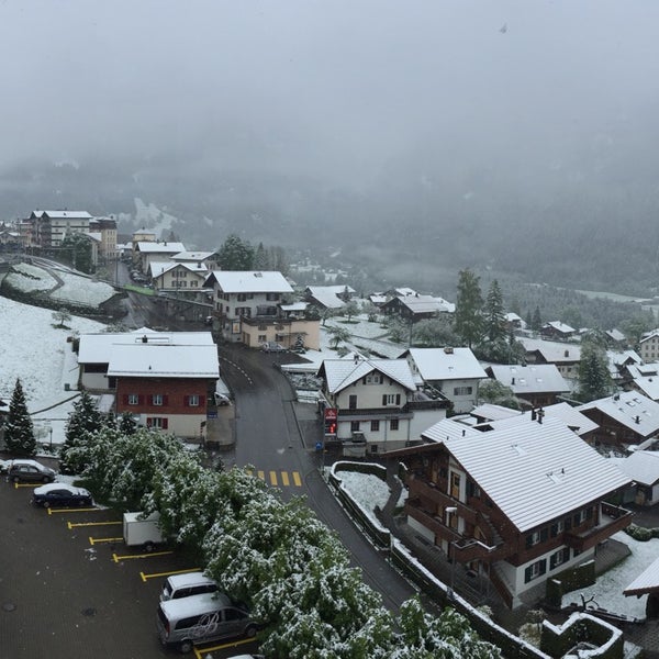 Das Foto wurde bei Belvedere Swiss Quality Hotel Grindelwald von Yannis J. am 5/23/2016 aufgenommen
