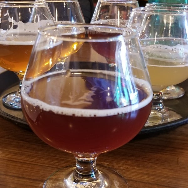 Photo taken at The Intrepid Sojourner Beer Project by Sateesh P. on 3/23/2019