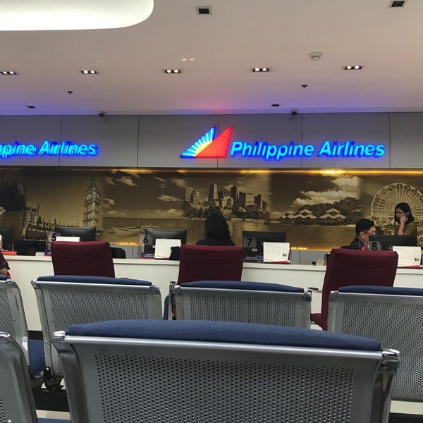 Philippine Airlines Travel Agency In, Front Desk Table Philippines Airlines