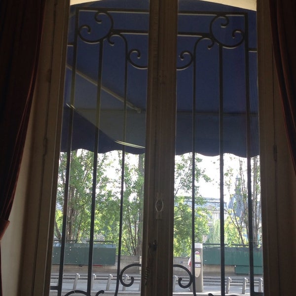 Photo taken at Hôtel du Quai Voltaire (L&#39;) by Gabby S. on 5/29/2014