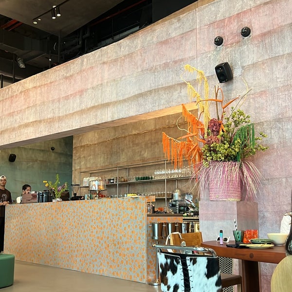 Lulu & The Beanstalk Café