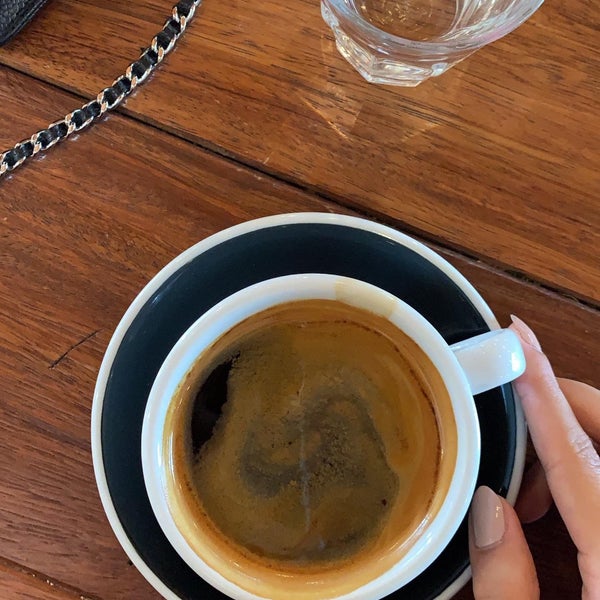 9/3/2019 tarihinde Asmamkhalfanziyaretçi tarafından Ratios Coffee'de çekilen fotoğraf