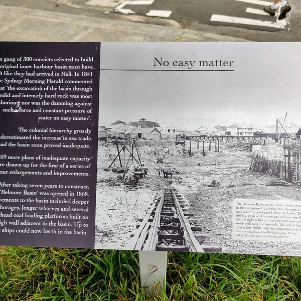 Wollongong Harbour Endeavour Dr