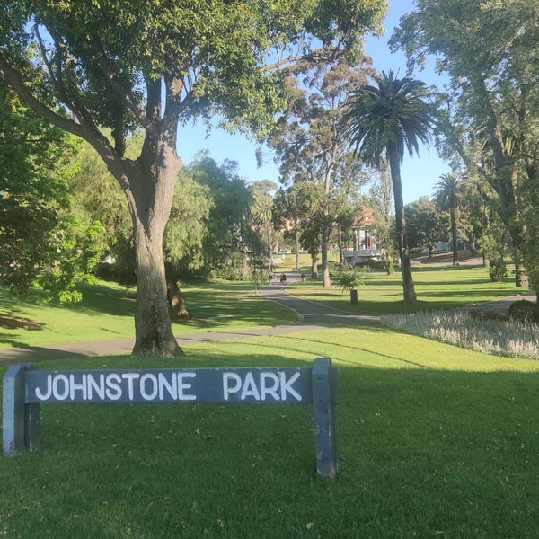 Johnstone Park 2428 Gheringhap St