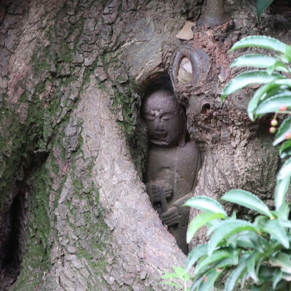 抱き地蔵 Tempio In 川口市