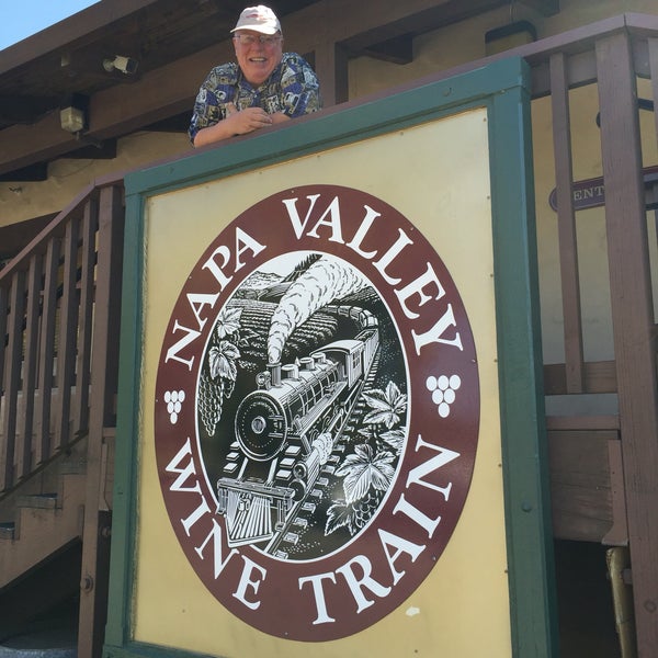 9/15/2016 tarihinde Louise F.ziyaretçi tarafından Napa Valley Wine Train'de çekilen fotoğraf
