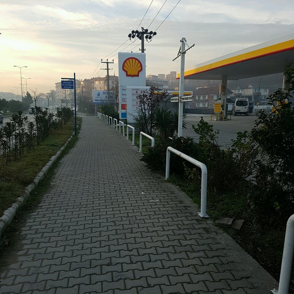 Photo taken at Shell by Hasan B. on 12/12/2016