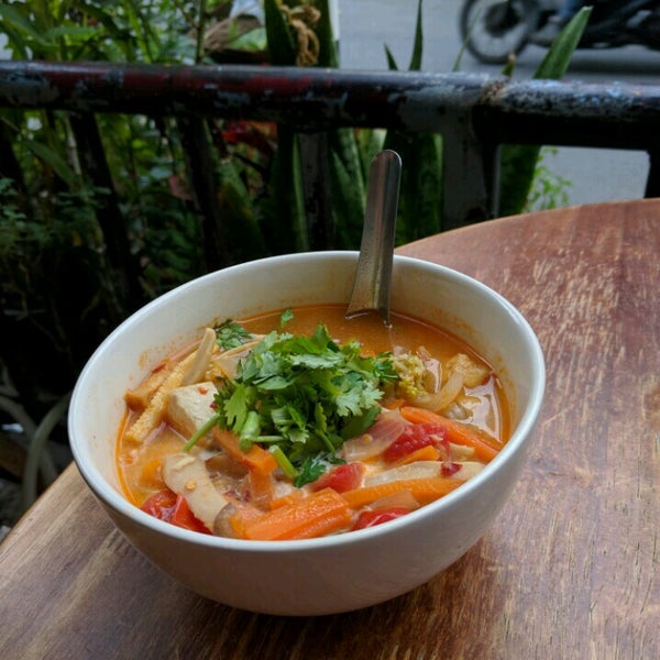Снимок сделан в May Kaidee Restaurant and Cooking School - Chiang Mai пользователем Devin N. 8/22/2016