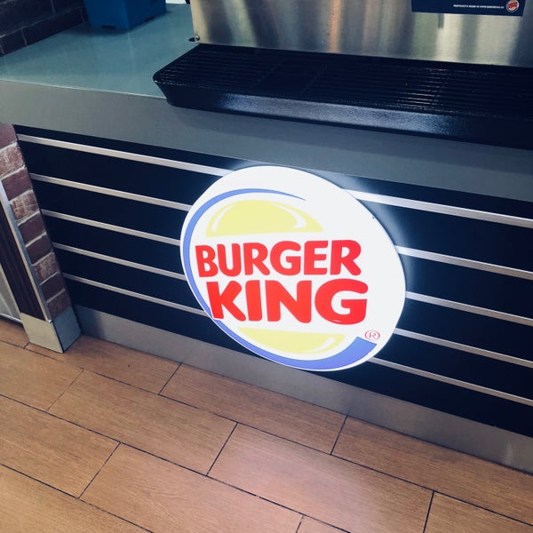 Киоск самообслуживания бургер кинг. Бургер кинг терминал. Бургер кинг терминал. Бургер кинг автоматы самообслуживания. Бургер кинг терминал.