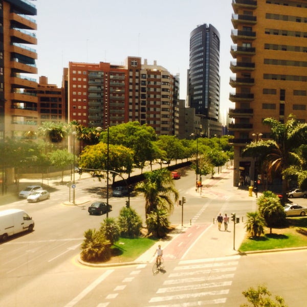 7/6/2016 tarihinde Victor T.ziyaretçi tarafından AC Hotel Valencia'de çekilen fotoğraf
