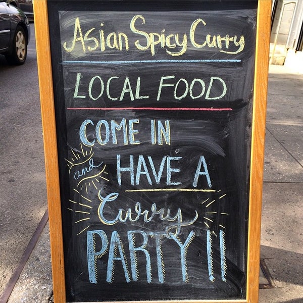 Foto scattata a Asian Spicy Curry da Asian Spicy C. il 6/26/2015