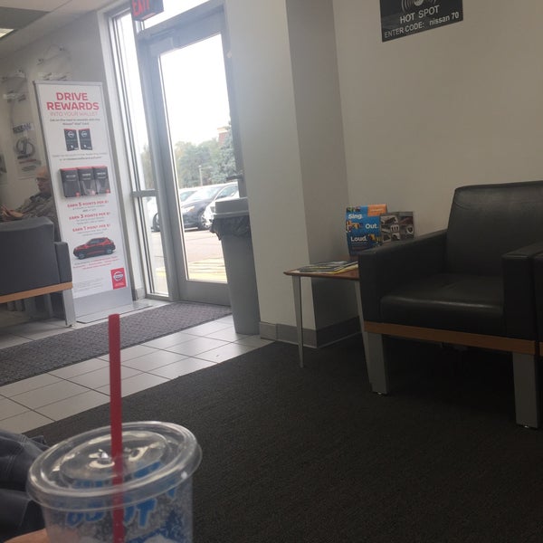 Hummel's Nissan 4770 Merle Hay Rd