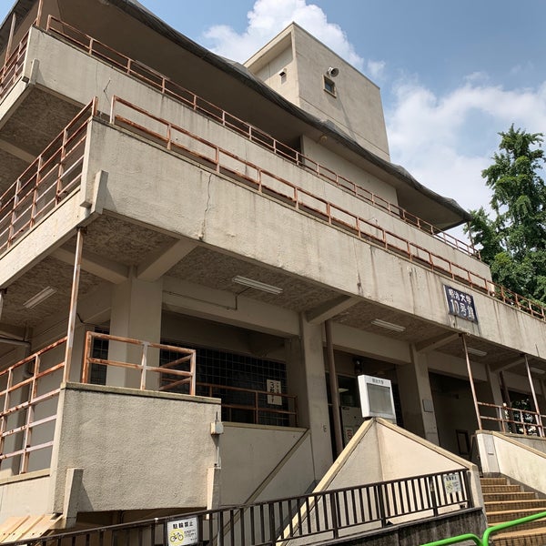 Photos At 明治大学 10号館 千代田区 東京都