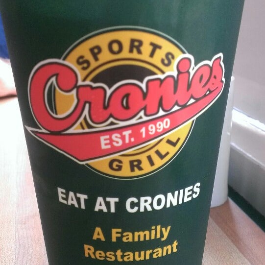 Foto tirada no(a) Cronies Sports Grill por Karla N. em 11/15/2013